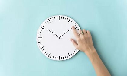 Την Κυριακή αλλάζει η ώρα - Μία ώρα «μπροστά» πάνε τα ρολόγια