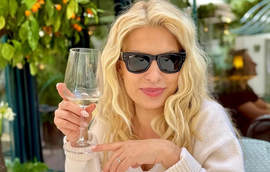 Ελένη Μενεγάκη: Σε ποιον πρώην συνεργάτη της στέλνει μηνύματα και του ζητάει συνταγές;