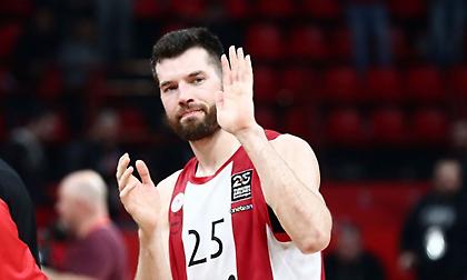 Πίτερς: «Έχουμε κάνει πολλή δουλειά για την κορυφή»