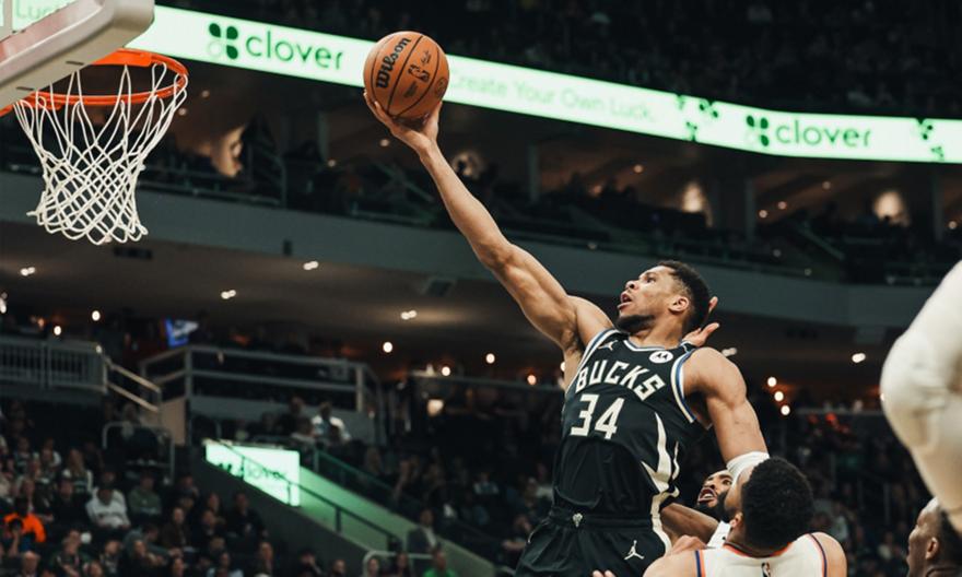 Αντετοκούνμπο: «Αν έπαιζα στα 70s θα έβαζα 275 πόντους, άδικο να συγκρίνουμε δύο εποχές»