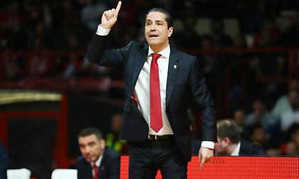 Σφαιρόπουλος: «Πρέπει να είμαι σαν κατά συρροή δολοφόνος - Αν αρχίσω και κλαίω θα χάσουμε και το επόμενο ματς»