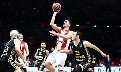 Η ανάρτηση του Λαρεντζάκη μετά τις τρεις διαδοχικές ήττες του Ολυμπιακού: «Ενωμένοι όλοι μαζί»