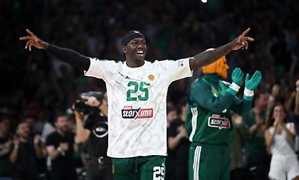 «Τώρα πρέπει να μάθουμε ελληνικά»: Η επιβεβαίωση της συζύγου του Ναν για την ανανέωση με τον Παναθηναϊκό