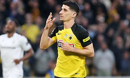 Ανατράπηκε από τον Κοτάρσκι και κέρδισε πέναλτι ο Πινέδα - Το αξιοποίησε ο Μάνταλος για το προβάδισμα της ΑΕΚ