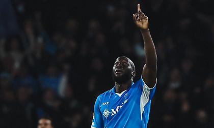 Η Νάπολι είχε ουσία, νίκησε τη Μίλαν και συνέχισε το κυνήγι της Ίντερ