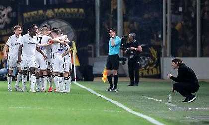 Τσακίρης: «Η ΑΕΚ έχει μπει σε ένα πολύ δύσκολο ποδοσφαιρικό σκοτάδι» - Τι είπε για Αλμέιδα