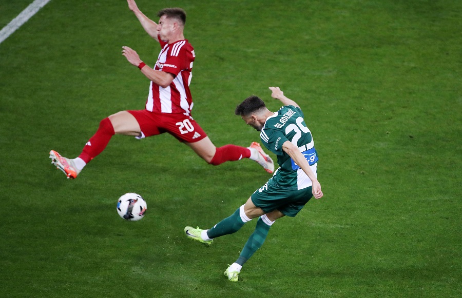 Μλαντένοβιτς: Έπαψε να ακούει το σώμα του, αλλά δεν μπορεί ούτε να πανηγυρίσει!