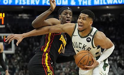 Οι 31 πόντοι του Γιάννη Αντετοκούνμπο στην ήττα από τους Χοκς