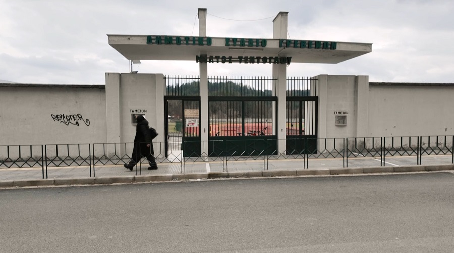 «Όπου υπάρχει Ελλάδα»| Γρεβενά: Λουκέτο στο κολυμβητήριο - Αθλητές στα αζήτητα