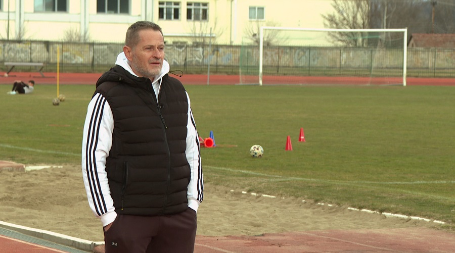 «Όπου υπάρχει Ελλάδα»| Γρεβενά: Λουκέτο στο κολυμβητήριο - Αθλητές στα αζήτητα