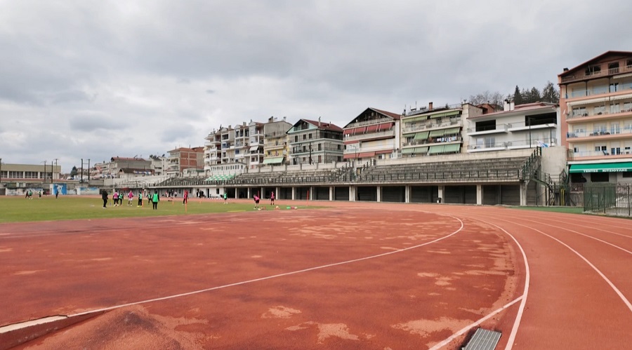 «Όπου υπάρχει Ελλάδα»| Γρεβενά: Λουκέτο στο κολυμβητήριο - Αθλητές στα αζήτητα