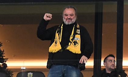 Ηλιόπουλος για ΑΕΚ: «Δέστε ζώνες και περιμένετε» - Τι είπε για τη σχέση του με Μαρινάκη