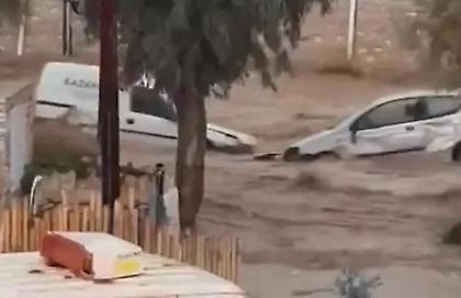 Σφοδρή κακοκαιρία έπληξε τις Κυκλάδες: Ζημιές και κλειστά σχολεία