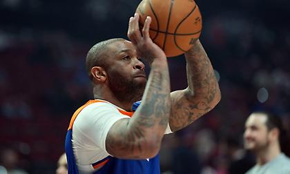 Υπογράφει διετές συμβόλαιο με τους Νικς ο Τάκερ