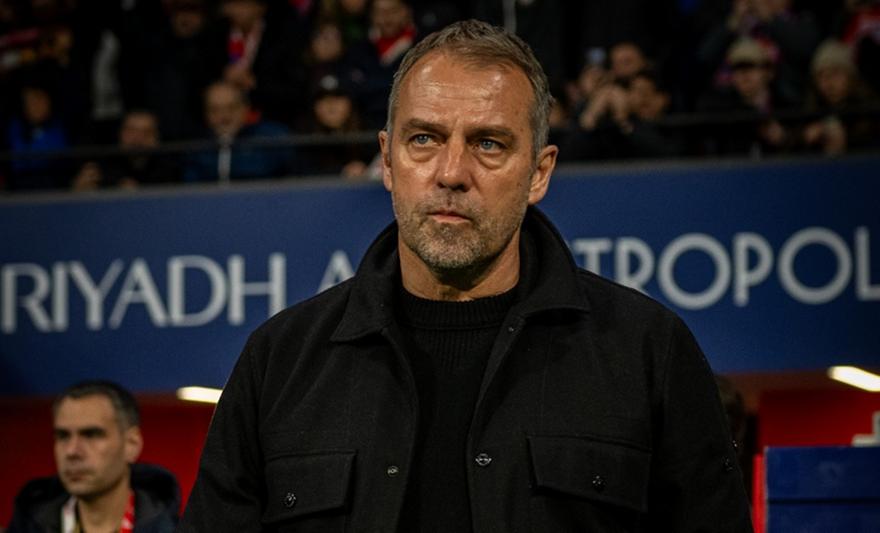 Φλικ: «Φανταστική ομάδα και η Ρεάλ, δεν πρέπει να μπαίνουμε σε συγκρίσεις» Φλικ: «Φανταστική ομάδα και η Ρεάλ, δεν πρέπει να μπαίνουμε σε συγκρίσεις»