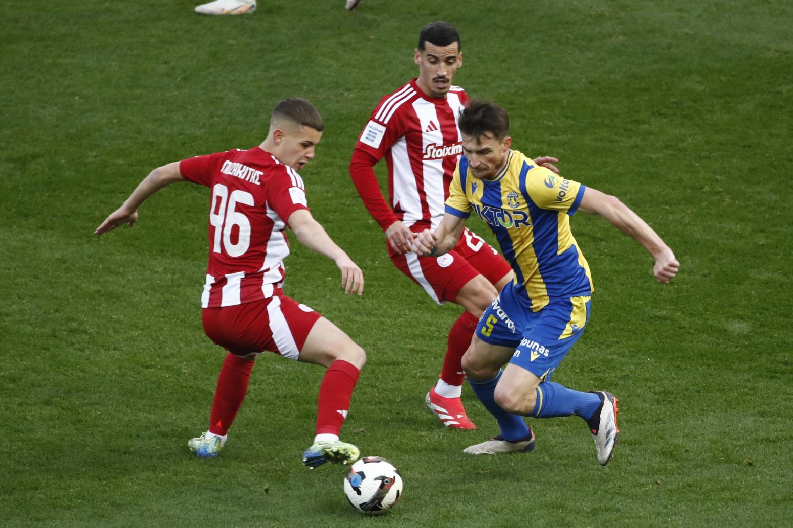 Ποιόν θέλει στον τελικό ο Ολυμπιακός (εάν πρώτα δεν κάνει...βλακείες απόψε)