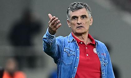 Νικολακόπουλος: «Έως και 9 αλλαγές μπορεί να κάνει ο Μεντιλίμπαρ»