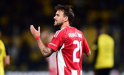 Αναγκαστική αλλαγή για Ολυμπιακό, έξω ο Όρτα, μέσα ο Τσικίνιο