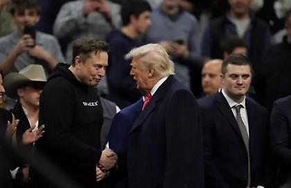 Ο Τραμπ έχει ενημερώσει τον στενό του κύκλο ότι ο Μασκ αποχωρεί από την κυβέρνηση