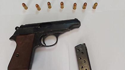 Περιστέρι: Απείλησαν με όπλο αστυνομικούς για να αποφύγουν έλεγχο – Δύο συλλήψεις