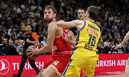 Το ματς των «ερυθρόλευκων» στο Βερολίνο: Άλμπα-Ολυμπιακός (4η περίοδος)