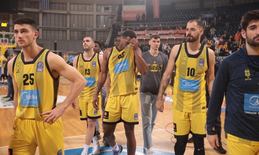 Πρόστιμο στον Άρη για υβριστικά συνθήματα στον αγώνα με το Περιστέρι