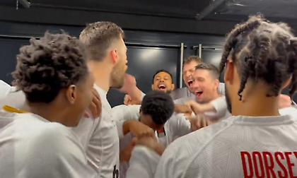 Το φατούρο στον πρωτάρη Έβανς από τους παίκτες του Ολυμπιακού!