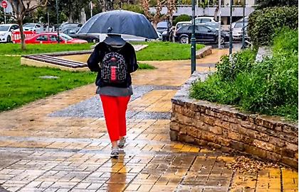 Καιρός : Βροχές και σήμερα