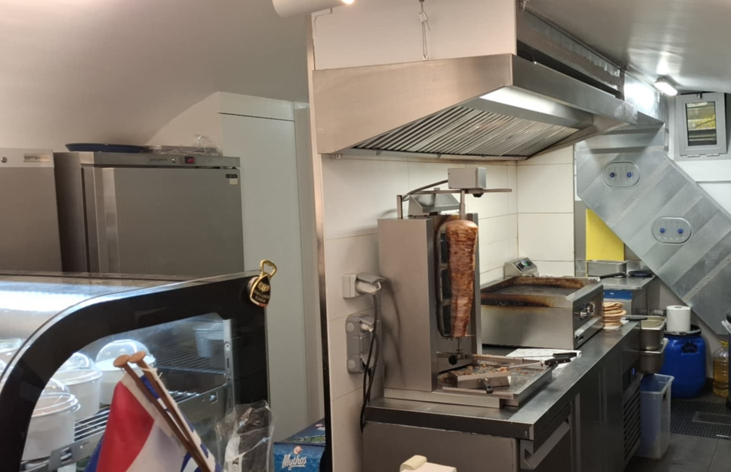 Σερβίροντας σουβλάκι στον Πρίγκιπα του Μονακό