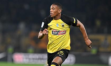 Τσακίρης: «Θα μου κάνει εντύπωση να ξεκινήσει ο Μαρσιάλ»