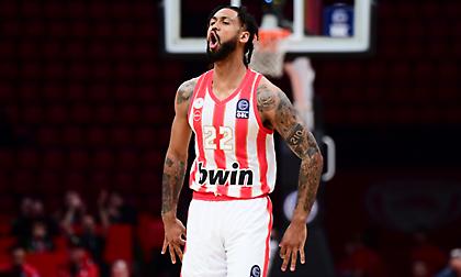 Σοβαρεύτηκε στο δεύτερο ημίχρονο και συνέτριψε τον Πανιώνιο με τριάδα «φωτιά» ο Ολυμπιακός!