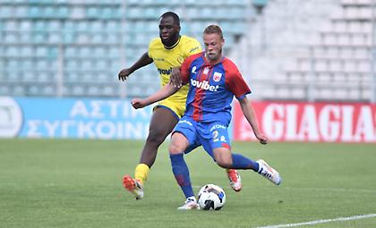 Η φάση με το πέναλτι του Παναιτωλικού που άλλαξε μέσω VAR στον Βόλο