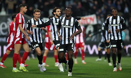 Ο Καμαρά το έκανε ξανά: Σκόραρε κόντρα στον Ολυμπιακό και δεν πανηγύρισε!