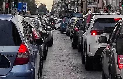 Ουρά 11 χλμ στην κάθοδο της Κηφισού - Πού αλλού υπάρχουν προβλήματα