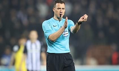 Φέλιξ Τσβάιερ: Ο διαιτητής-καρμανιόλα που κόντεψε να τινάξει στον αέρα το ΠΑΟΚ-ΑΕΚ επιστρέφει!