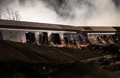 Τέμπη: Τους τίτλους σπουδών όλων των πραγματογνωμόνων ζητά ο εφέτης ανακριτής Μπακαΐμης