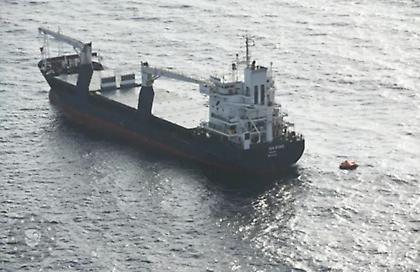 Βλάβη σε φορτηγό πλοίο κατά τον ελλιμενισμό του στην Κω λόγω των δυσμενών καιρικών συνθηκών