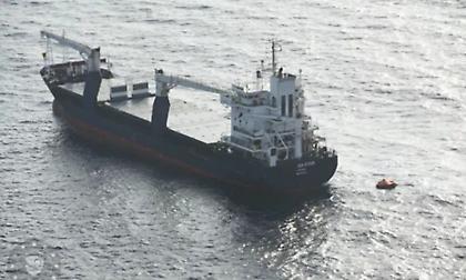 Βλάβη σε φορτηγό πλοίο κατά τον ελλιμενισμό του στην Κω λόγω των δυσμενών καιρικών συνθηκών