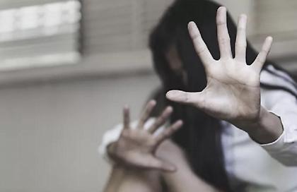 Συνελήφθη καθηγητής στη Λάρισα που κατηγορείται για ασέλγεια σε μαθήτρια – Κατείχε υλικό παιδικής προνογραφίας