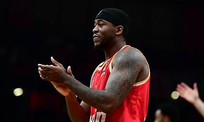 Μόουζες Ράιτ: «Νιώθω υπέροχα και μόνο που επέστρεψα-Είμαστε ένα, αυτό κάνει μεγάλο τον Ολυμπιακό»