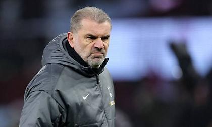 Έξαλλος ο Ποστέκογλου: «Υπάρχει διαρροή στ’ αποδυτήρια, κάποιοι δουλεύουν εναντίον μας»