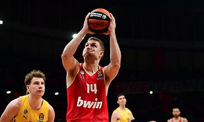 Βεζένκοφ: «Δούλεψε σωστά η επίθεση»