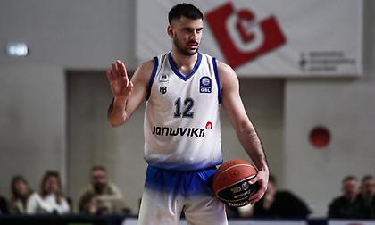 Δίπλαρος at the… buzzer «σκότωσε» τον Προμηθέα και η Καρδίτσα έμεινε ζωντανή για την πρόκριση!