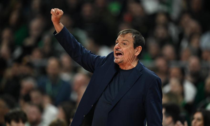 Αταμάν: «Είμαι χαρούμενος για τη νίκη, αλλά αυτή η αμυντική νοοτροπία είναι πολύ επικίνδυνη ενόψει playoffs»