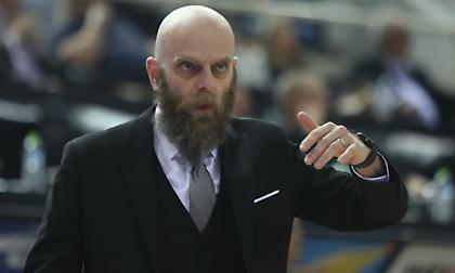 Καντσελιέρι: «Ήμουν λίγο ανήσυχος πριν το ματς με την ΑΕΚ - Τώρα θα κοιτάξουμε τους τελικούς με Μπιλμπάο»