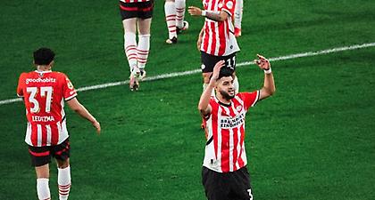 «Πεντάστερη» Αϊντχόφεν κυνηγάει την πρωτιά - Απτόητη η Φέγενορντ συνεχίζει το σερί της