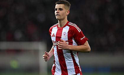 H Premier League και η Γιουβέντους στα… πόδια του Μουζακίτη – Χαμός από σκάουτερς στο «Γ.Καραϊσκάκης»