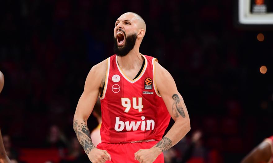 Η ανάρτηση του Φουρνιέ για την κατάκτηση το πρωταθλήματος από τον ποδοσφαιρικό Ολυμπιακό