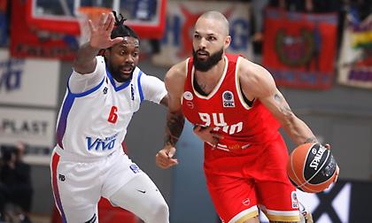 Μία ομάδα μόνος του: Ο Φουρνιέ έβαλε 18 πόντους σε ένα δεκάλεπτο, όσους και ο Πανιώνιος!