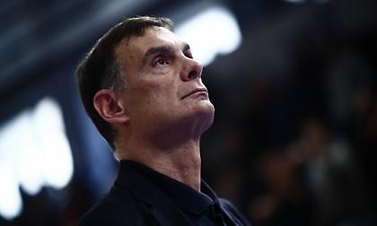 Μπαρτζώκας: «Εδώ ακούμε έναν οχετό συνέχεια - Τα παιχνίδια να γίνονται σε καλύτερες συνθήκες»